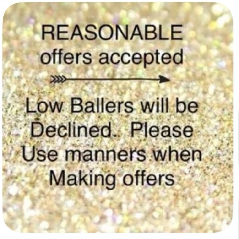 Any items priced $10 and below are FIRM! Offers will be declined. ~Thanks